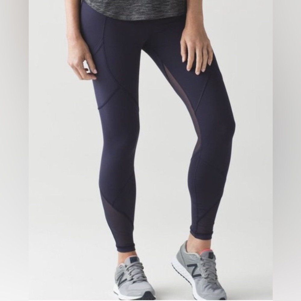 Lululemon Outrun Tight Mesh Midnight Blue Navy Deep Indigo / Midnight Blue